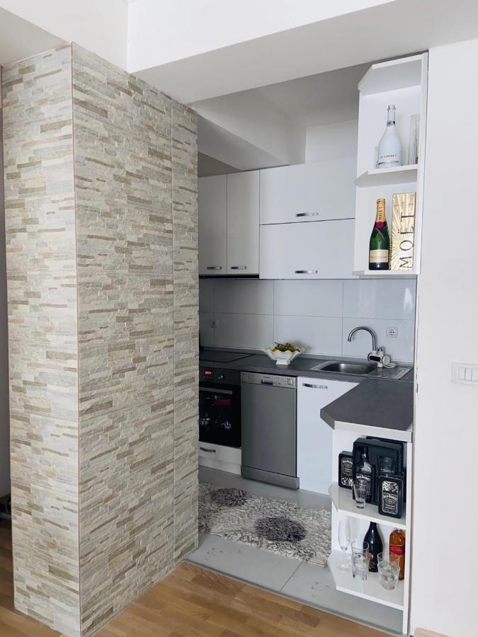 Royal King Apartment Kumanovo Ngoại thất bức ảnh